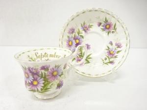 ROYAL ALBERT ロイヤルアルバート　フラワー・オブ・ザ・ロマンス　カップ＆ソーサー　洋食器
